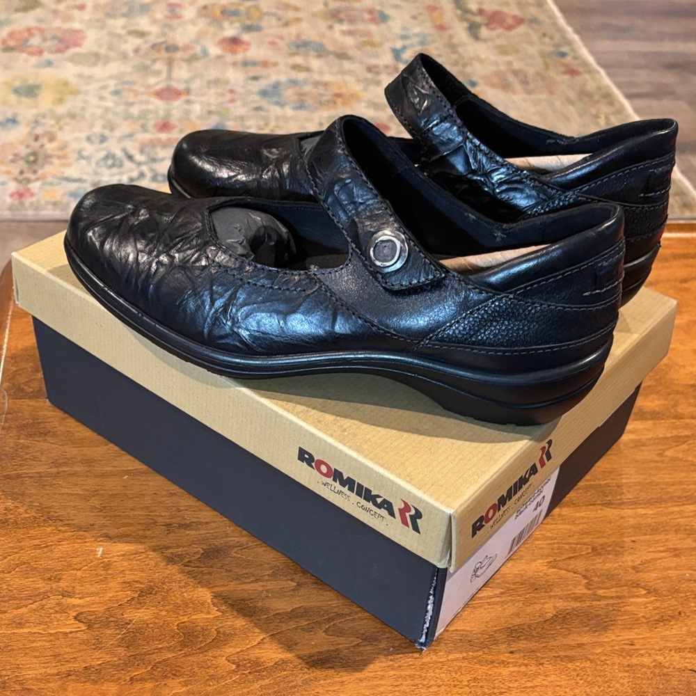 Romika Black Cassie  Mary Jane Shoes
